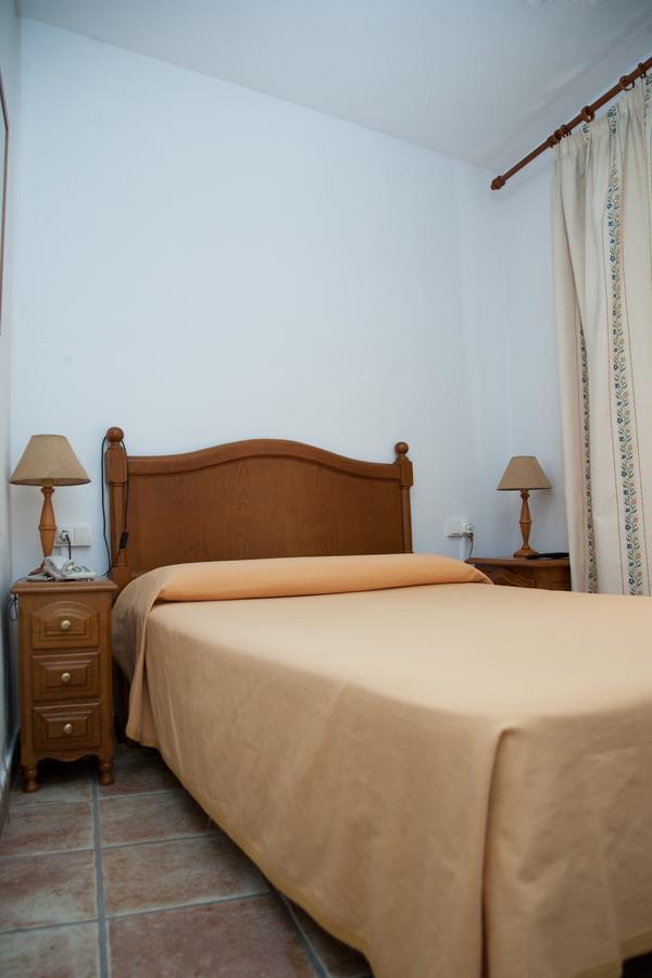 Ávila Hostal El Rincon מראה חיצוני תמונה
